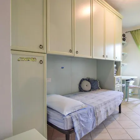 Nyaraló 3 Bedroom Gorgeous In Camaiore